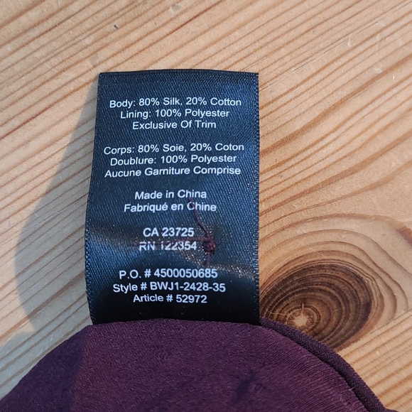 Babaton Aritiza Silk-blend burgundy 3/4 sleeve - Picture 5 of 7